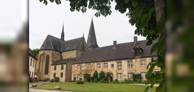 ehemaliges Kloster Herzebrock mit Kirche St. Christina